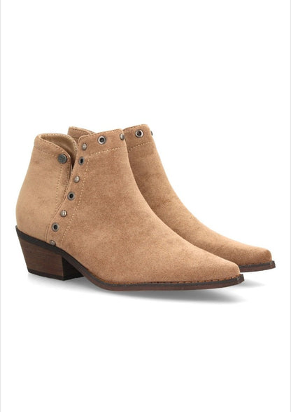 Botines cowboy mujer con detalles metálicos