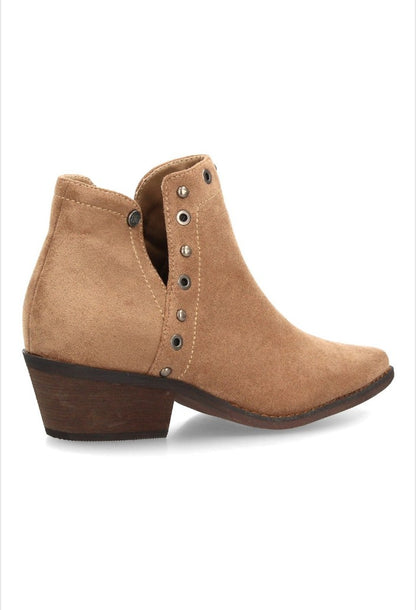 Botines cowboy mujer con detalles metálicos