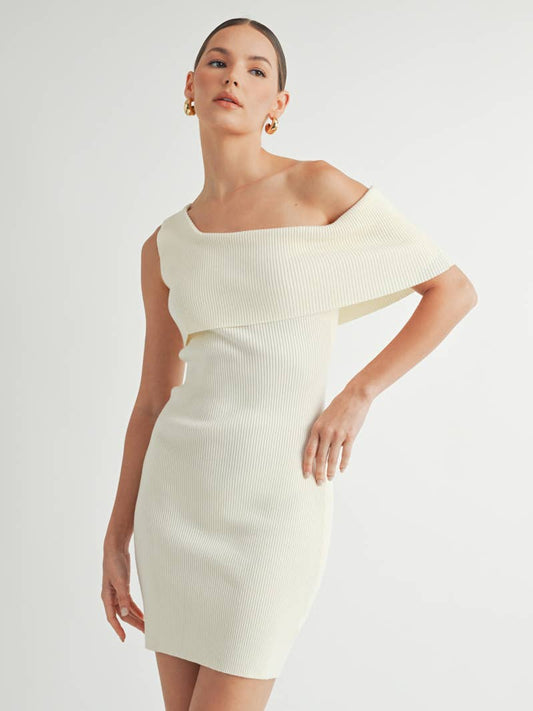 Vestido tipo suéter con un solo hombro